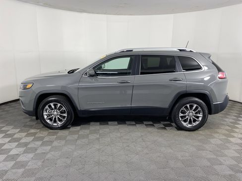 Used 2020 Jeep Cherokee Latitude Plus w/ Comfort/Convenience Group AWD/4WD image 10