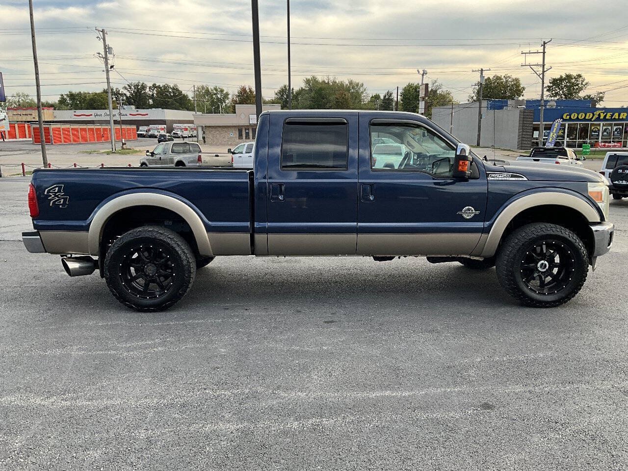 Used 2013 Ford F250 Lariat w/ Lariat Ultimate Pkg AWD/4WD image 6