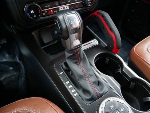 Certified 2024 Ford Bronco Heritage Edition image 21