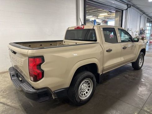 Used 2024 Chevrolet Colorado W/T image 4