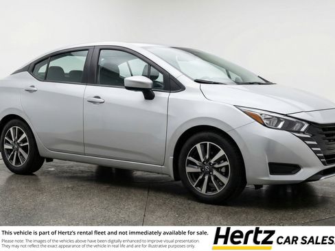 Used 2025 Nissan Versa SV FWD image 1