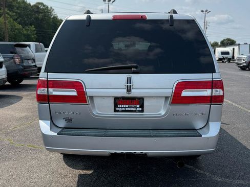 Used 2012 Lincoln Navigator 2WD image 5