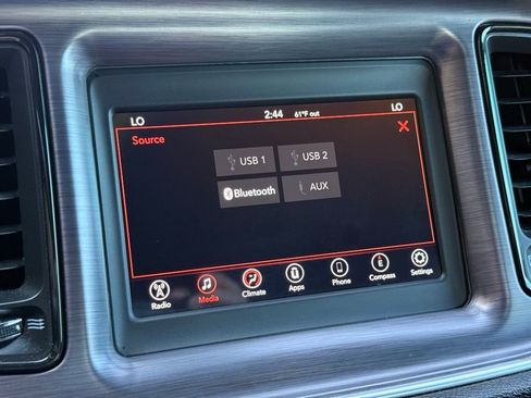 Used 2018 Dodge Challenger SXT RWD image 4