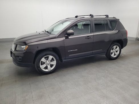 Used 2014 Jeep Compass Sport w/ Power Value Group image 2
