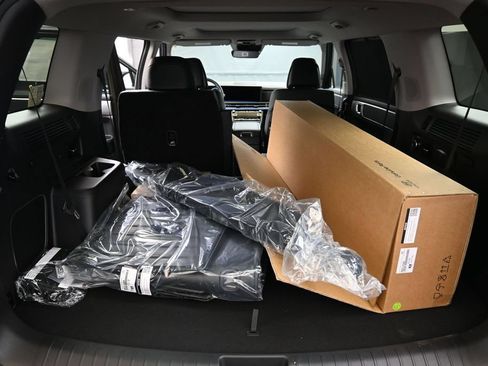 New 2026 Hyundai Santa Fe Limited AWD/4WD image 16