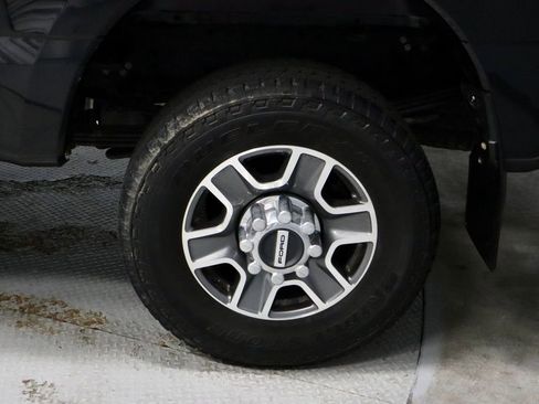 Certified 2023 Ford F350 Lariat AWD/4WD image 19
