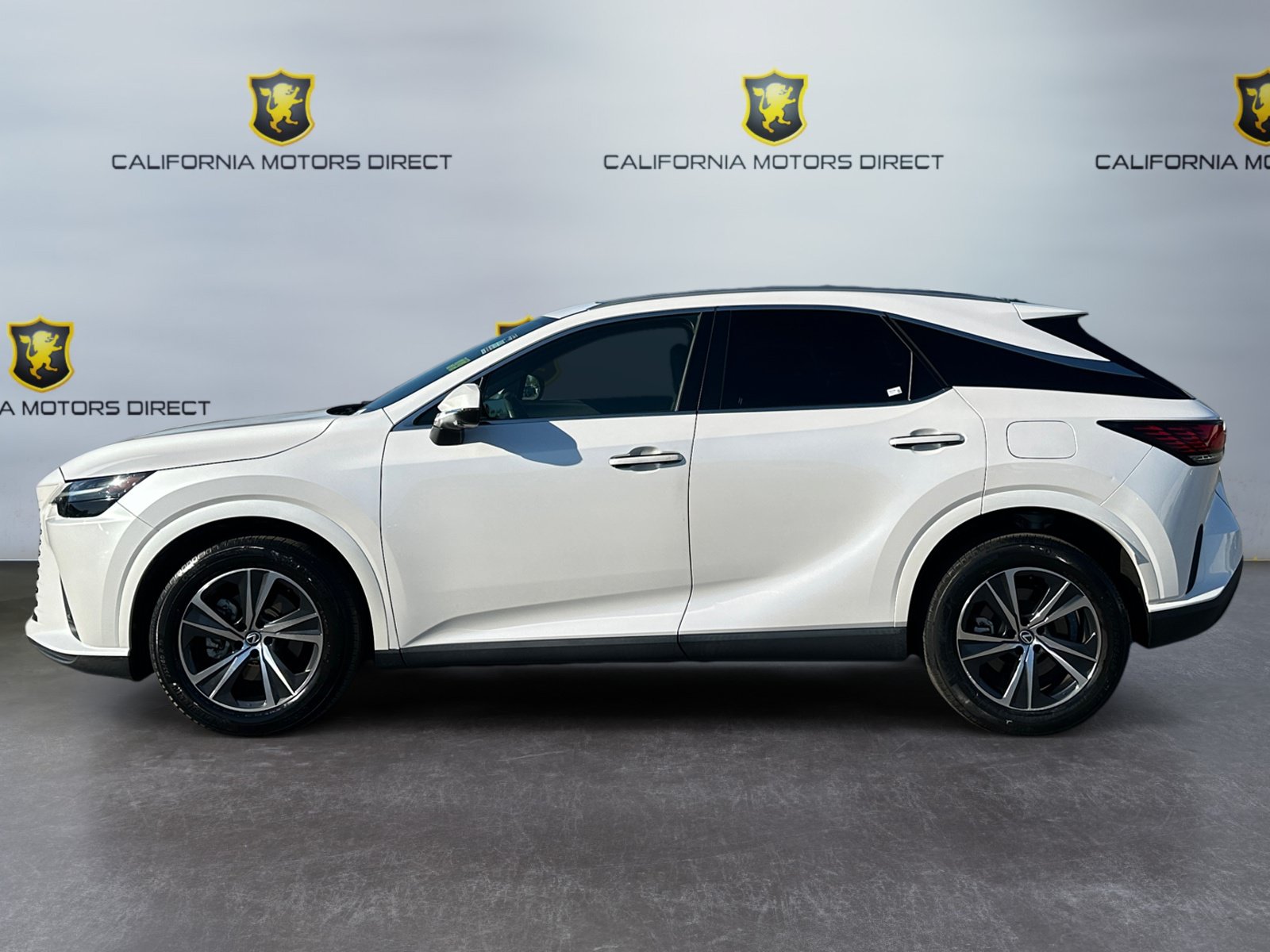 Used 2023 Lexus RX 350 Premium FWD image 2