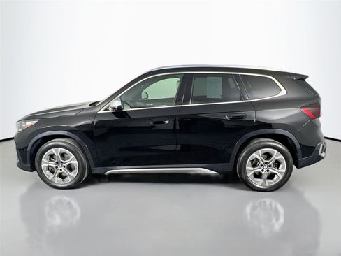 Certified 2023 BMW X1 xDrive28i w/ Premium Package image 3
