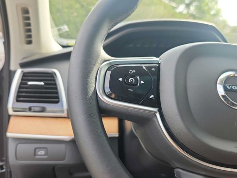 Certified 2023 Volvo XC90 B5 Plus w/ Protection Package AWD/4WD image 20