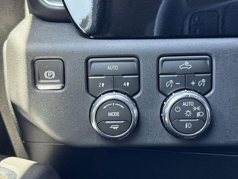 New 2026 GMC Sierra 1500 Elevation AWD/4WD image 16