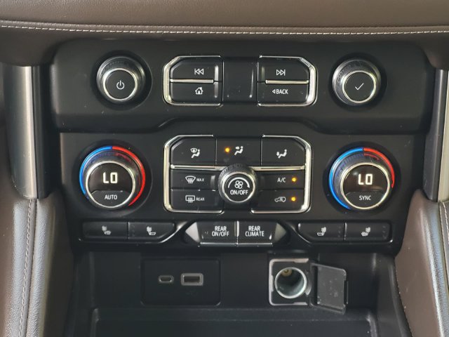 Used 2021 Chevrolet Tahoe LT RWD image 25