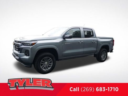 New 2026 Chevrolet Colorado LT w/ LT Convenience Package AWD/4WD image 3