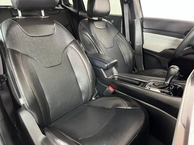 Used 2023 Jeep Compass Latitude AWD/4WD image 43