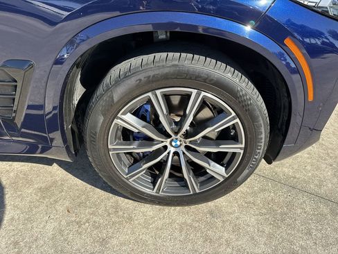 Used 2024 BMW X5 xDrive40i w/ M Sport Package AWD/4WD image 61