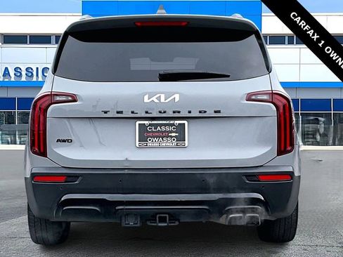 Used 2022 Kia Telluride EX w/ EX Premium Package image 6
