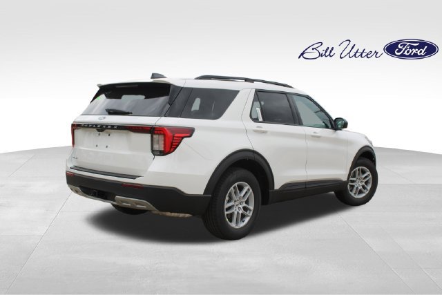 New 2027 Ford Explorer Active w/ Active Comfort Package RWD image 3