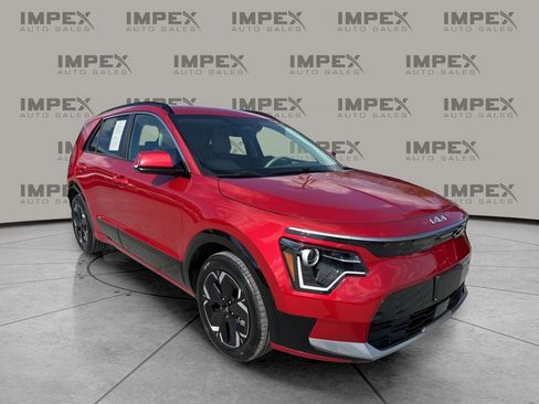 Used 2023 Kia Niro Wind w/ Wind Preserve Package image 6