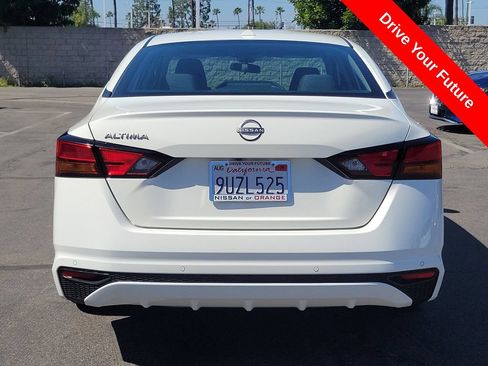 Used 2025 Nissan Altima 2.5 S FWD image 25