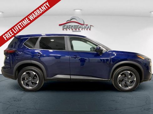 Used 2025 Nissan Rogue SV AWD/4WD image 18