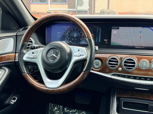 Used 2018 Mercedes-Benz S 560 4MATIC Sedan image 35