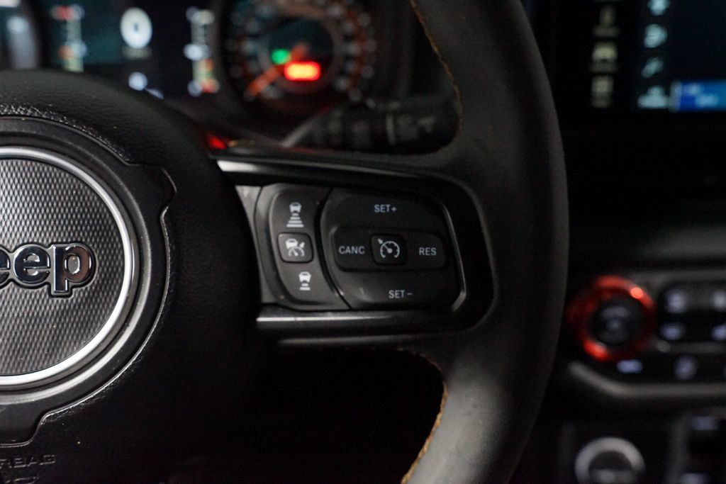 Used 2024 Jeep Wrangler Unlimited Sport AWD/4WD image 13