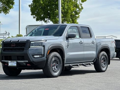 New 2026 Nissan Frontier Pro-X RWD image 8