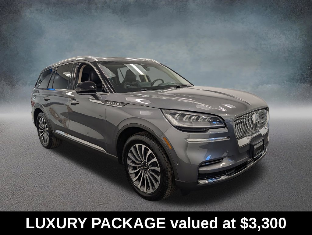 Used 2023 Lincoln Aviator Reserve w/ Equipment Group 201A AWD/4WD image 3