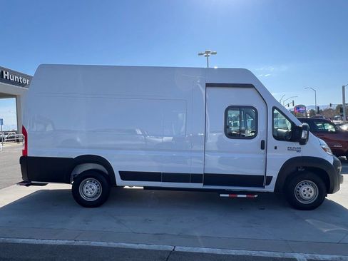 New 2024 RAM ProMaster 3500 w/ Delivery Van Package FWD image 6