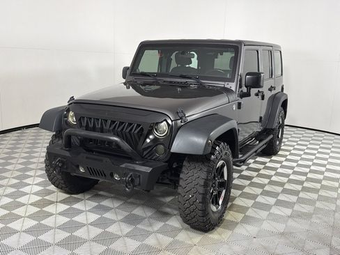 Used 2014 Jeep Wrangler Unlimited Sport w/ Connectivity Group AWD/4WD image 10
