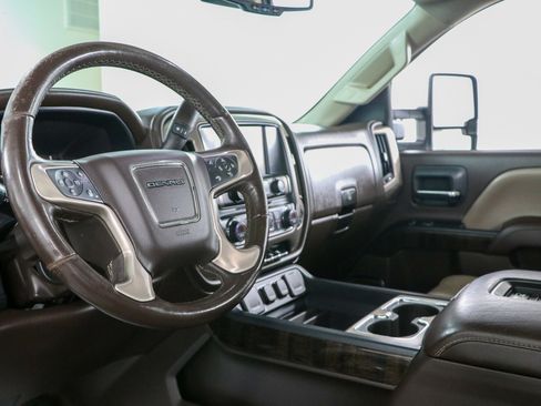 Used 2016 GMC Sierra 2500 Denali w/ Duramax Plus Package AWD/4WD image 26