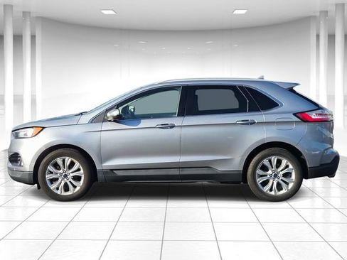 Used 2020 Ford Edge Titanium FWD image 2