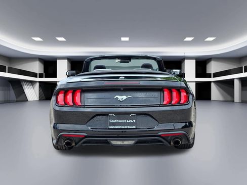 Used 2023 Ford Mustang Premium RWD image 5