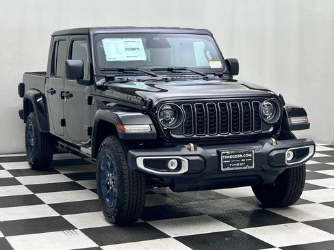 New 2026 Jeep Gladiator Sport AWD/4WD image 2