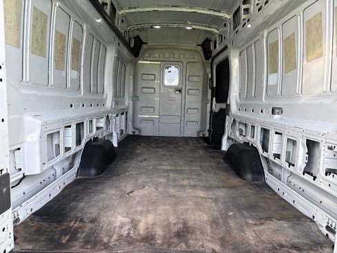 Used 2023 Ford Transit 250 148 High Roof Extended w/ Load Area Protection Package RWD image 14
