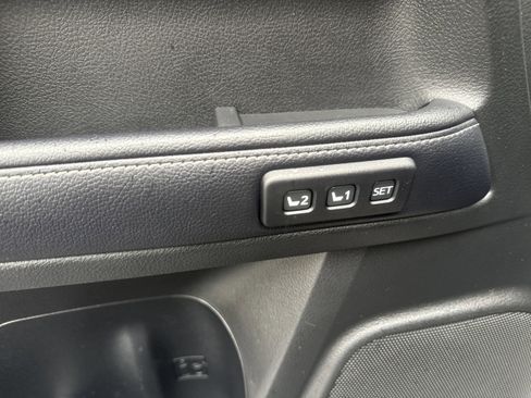 Used 2019 Toyota 4Runner Limited image 8