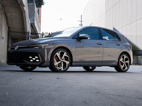 New 2025 Volkswagen GTI SE image 3