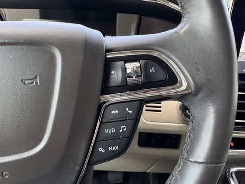 Used 2018 Lincoln Navigator L Reserve w/ Technology Package AWD/4WD image 37