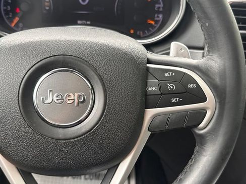 Used 2015 Jeep Grand Cherokee Altitude AWD/4WD image 24