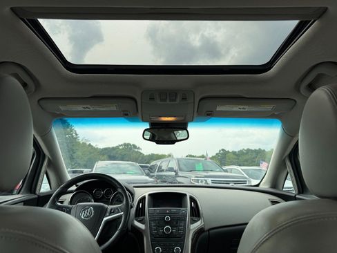 Used 2012 Buick Verano Convenience FWD image 21