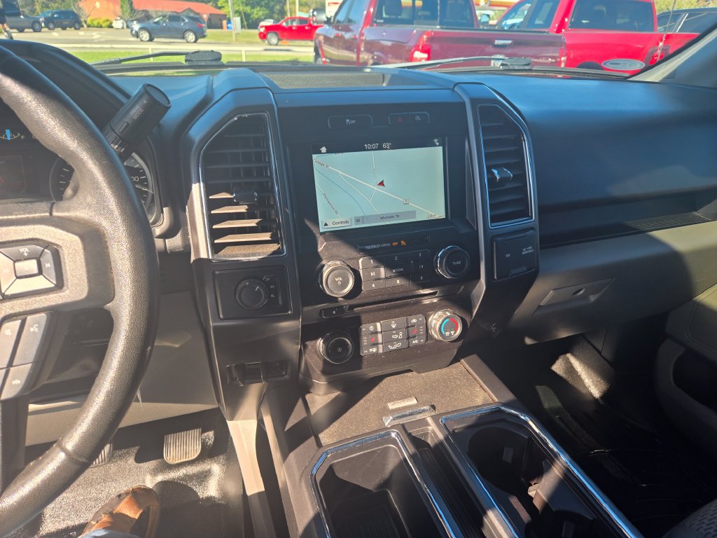 Used 2018 Ford F150 XLT w/ Equipment Group 302A Luxury AWD/4WD image 9
