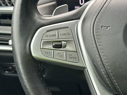 Used 2023 BMW X7 xDrive40i image 31