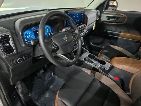 New 2025 Ford Bronco Sport Outer Banks w/ Outer Banks Tech Package+ AWD/4WD image 18
