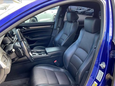 Used 2018 Honda Accord Sport image 8