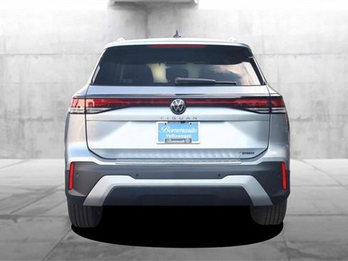 New 2025 Volkswagen Tiguan S image 6