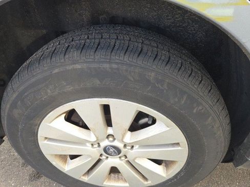 Used 2015 Subaru Outback 2.5i Premium image 9