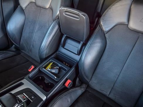 Used 2018 Audi SQ5 Premium Plus w/ Navigation Package image 33