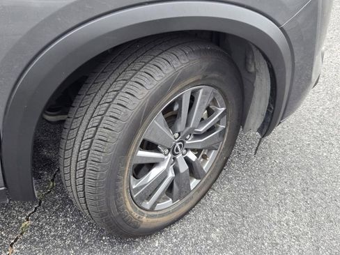 Certified 2025 Nissan Pathfinder SV image 6