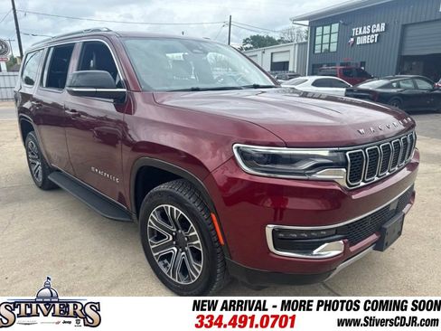 Used 2024 Jeep Wagoneer Series II image 1