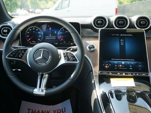Certified 2025 Mercedes-Benz GLC 300 4MATIC image 49
