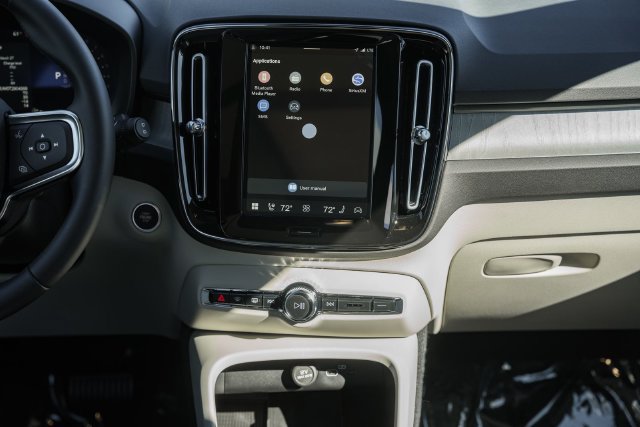 New 2026 Volvo XC40 B5 Ultra w/ Protection Package Premier AWD/4WD image 22